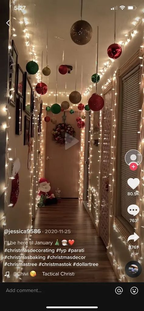 100 Easy-to-Make Christmas Decorations for Your Home - HubPages Ceiling Christmas Decorations Diy, Christmas House Party Decorations, Christmas Decor Ideas House, Christmas Lights Decor Ideas Indoor, Christmas Light Ideas Indoor, Christmas Living Room Ideas Small Spaces, Indoor Xmas Decorations, Christmas Ceiling Lights, Mobile Home Christmas Decor Outside