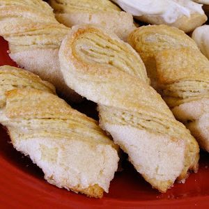 sour cream sugar twists - with step by step photos | Sweet Anna's Best Butter Cookies, Crisps Recipe, Sugar Twist, Recipes For The Holidays, Cinnamon Twists, Pillsbury Recipes, Best Butter, Best Sugar Cookies, Crisp Recipe