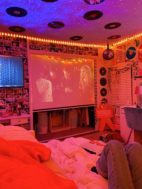 Led Hangout Room, Rooms With Projector Screen, Clubhouse Room Ideas, Small Hang Out Room Ideas, Hang Out Room Aesthetic, Chill Hangout Room Ideas, Projector Screen In Bedroom, Teen Hangout Space Decorating Ideas, Hangout Area Ideas