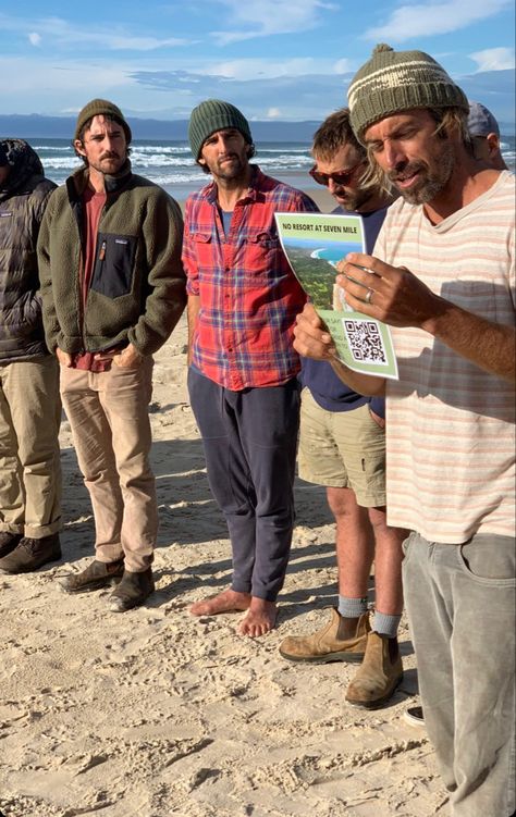 Surfer Guy Aesthetic Outfits, Coastal Grandfather Outfits, Granola Men’s Clothing, Mens Blundstone Outfit, Patagonia Outfit Mens, Surfer Guy Style, Granola Guy Style, Granola Boy Aesthetic, Granola Boy Outfits