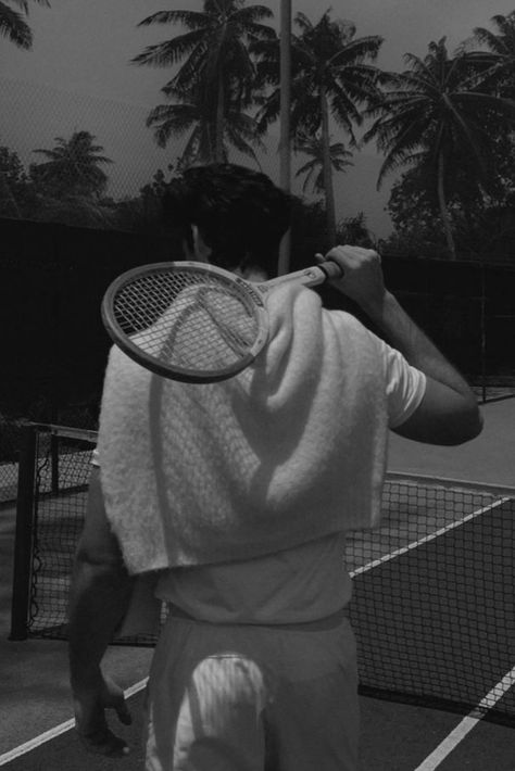 old money tennis playing country club aesthetic outfit inspiration black and white sweater shorts tennis raquet palm trees vacation instagram filler pictures stock photos Old Money Aesthetic Boys, Country Club Aesthetic, Tennis Photoshoot, Tennis Aesthetic, Rich Boy, Clubbing Aesthetic, Aesthetic Boys, Old Money Style, Sporty And Rich