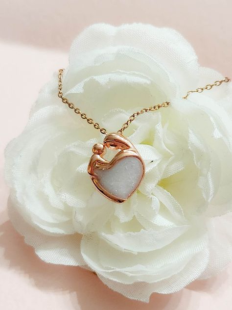 Breastmilk Jewelry to remember our most precious memories. Breastmilk Jewelry Ideas, Breastmilk Keepsake Ideas, Memorial Rings, Breastmilk Necklace, Breastmilk Ring, Breastmilk Jewelry, Wishlist 2024, Memorial Ring, Rings And Necklaces