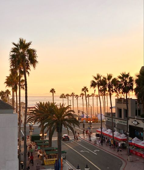 La Summer Aesthetic, La Beach Aesthetic, Cali Summer, California 2000s Aesthetic, Long Beach Aesthetic, La Beach House, Socal Beach Aesthetic, Calabasas Aesthetic, Beach California