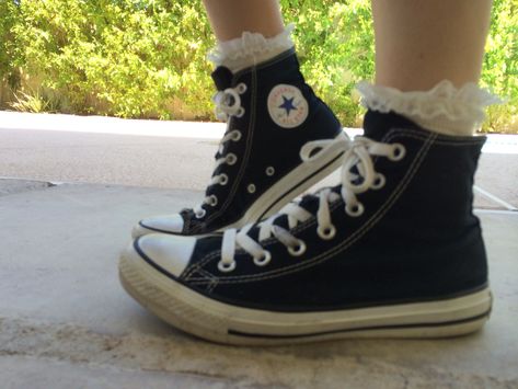 Ruffle socks w/ converse Ruffle Socks, Shoes Outlet, Converse Shoes, Get It, Outlet, Converse, Socks, Black And White, On Instagram