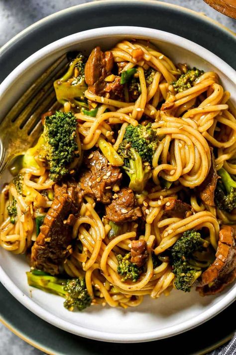 20-Minute Beef and Broccoli Noodles Honey Garlic Beef And Broccoli, Steak Noodles Recipes, Beef And Broccoli Pasta, Beef And Broccoli With Noodles, Beef And Broccoli Rice Noodles, Beef And Broccoli With Ramen Noodles, Beef And Broccoli Udon Noodles, Beef And Broccoli Noodles, Homemade Beef And Broccoli