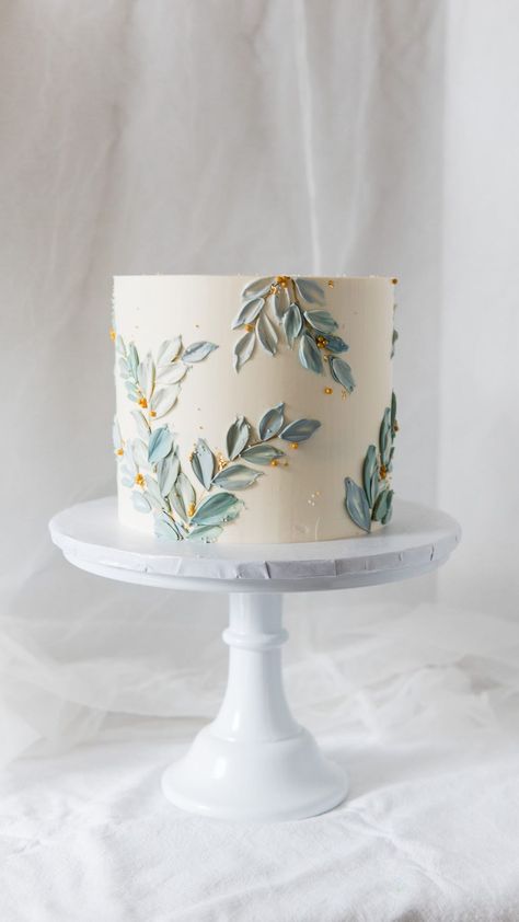 Joy Q | Toronto cake artist 🇨🇦 | I can pipe myself flowers Scrape away buttercream on the cake stand Decorate by myself for hours Till my hands don’t understand Writing... | Instagram Minimal Cakes Birthday, Cake Ideas For 35 Year Old Woman, Minimalist Cake Design Simple, Cakes With Tulips, Filipino Cake Design, Simple Beautiful Cake Design, Aesthetic Cakes For Birthday, Cake Designs 30th Birthday, Cake Decorating For Wedding