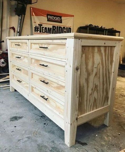 Farmhouse Bedroom Set - The Dresser Diy Dresser Plans, Farmhouse Bedroom Set, Dresser Plans, Mission Furniture, Woodworking Furniture Plans, Diy Dresser, Diy Holz, Wood Dresser, Plywood Furniture