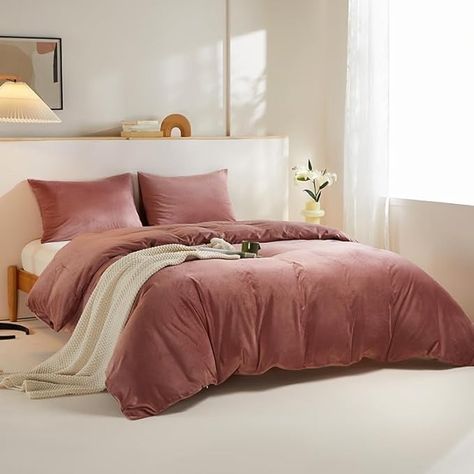 Amazon.com: Delynvan Velvet Duvet Cover Queen, 3PCS Soft Fluffy Velvet Comforter Duvet Cover Set Queen Size, Luxury Bedding Velour Duvet Cover Zipper Closure, Queen Blush Pink (No Comforter) : Home & Kitchen Velvet Duvet Cover, Velvet Bedding, Fluffy Duvet, King Size Comforter Sets, Flannel Duvet Cover, Velvet Comforter, Velvet Bedding Sets, Velvet Duvet, King Size Comforters