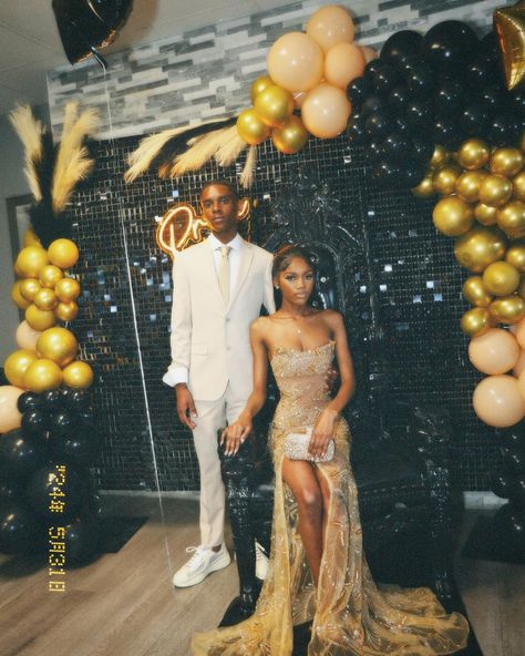 Golden Hour Prom Dress, Prom Dresses Gold Champagne, Gold Dresses Black Women, Prom Set Up, Light Brown Prom Dress, White And Gold Dresses, Prom Colors Schemes, Gold Prom Dresses Black Women, Gold And Black Prom Dress