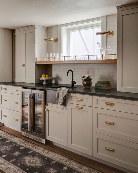 Kitchen Cabinets That Don't Go To Ceiling, Wet Bar Design, Taupe Kitchen Cabinets, Taupe Kitchen, Cabinet Trends, Basement Kitchenette, Architecture Kitchen, Light Kitchen Cabinets, Kitchen Cabinet Trends