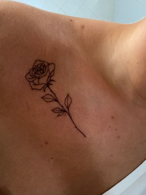 Tattoos By Collar Bone, Rose Tattoo Men Back, Beautiful Rose Tattoo, Black Rose Collar Bone Tattoo, Collarbone Tattoo Rose, Rose With Barbed Wire Tattoo, Rose On Collar Bone Tattoo, Collar Bone Tattoo Rose, Rose Collarbone Tattoo