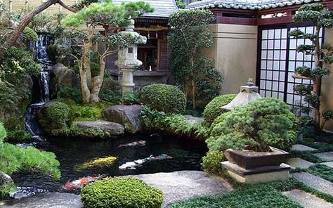 Modern Japanese Garden Landscapes, Japanese Garden Backyard, Modern Japanese Garden, Japanese Gardens Design Ideas, Japanese Garden Decor, Moderne Have, Kolam Koi, Small Japanese Garden, Japanese Style Garden