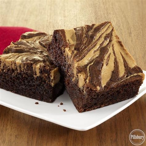 Peanut Butter Swirl Brownies from Pillsbury are an easy recipe to enjoy your favorite sweet flavors of chocolate and peanut butter together! Peanut Butter Brownies Recipe, Brownie Mix Recipes, Peanut Butter Swirl Brownies, Chocolate Peanut Butter Brownies, Swirl Brownies, Butter Brownies, Fudge Brownie, Brownie Ingredients, Nutella Recipes