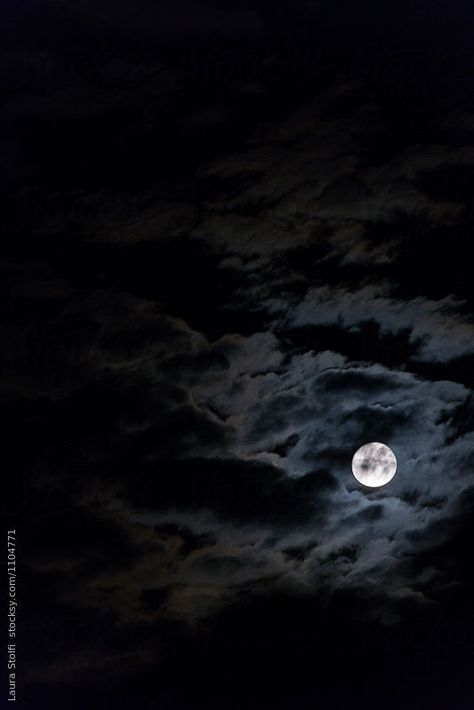 Full moon in cloudy night sky ~~ by Laura Stolfi for Stocksy United Night Sky With Clouds, Moon In Sky, Night Sky Clouds, Moon With Clouds Photography, Cloudy Night Sky, Cloudy Moon Night Skies, Blue Sky With Moon, John Bernthal, Full Moon With Clouds