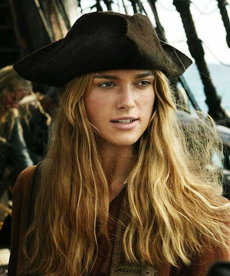 Keira Knightley, Kira Knightly, Keira Knightley Pirates, Will And Elizabeth, Kiera Knightly, Elizabeth Swann, Elizabeth Turner, Keira Knightly, Cheap Swimwear