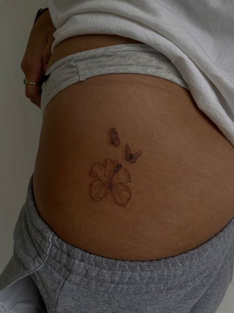 Cute Mexican Tattoos, Tattoo On Hip For Women, Brown Ink Tattoo On Light Skin, But Tattoos For Women, Cute Hip Tattoos, Holiday Tattoo, Summer Tattoos, Ephemeral Tattoo, Spanish Tattoos