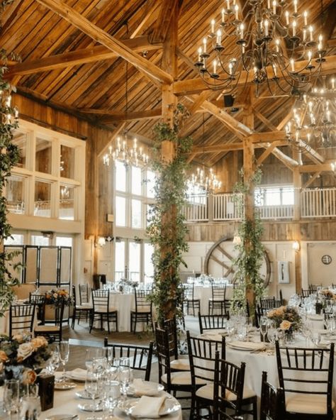 The Best Wedding Venues In New England For Every Couple October Wedding Venues, Boho Wedding Venues Outside, November Wedding Venues, Inside Wedding Venues, Midwest Wedding Venues, Small Wedding Venue Ideas Indoor, Ct Wedding Venues, Small Wedding Venues Indoor, Wedding Venues Usa