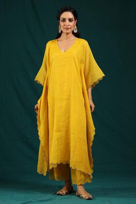 Buy Sue Mue Green Zimal Chanderi Kaftan And Pant Set Online | Aza Fashions Kaftan Kurti, Kaftan Kurta, Chiffon Kaftan, Kaftan For Women, Kaftan Designs, Cotton Saree Designs, Long Kaftan, Cotton Kaftan, Silk Kaftan