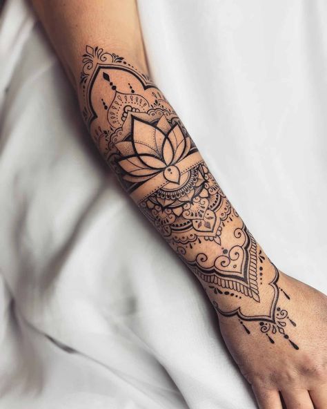 Mandala Tattoo Sleeve Women, Forearm Mandala Tattoo, Mandala Arm Tattoos, Tato Mandala, Mandala Tattoos For Women, Mandala Hand Tattoos, Mandala Tattoo Sleeve, Cuff Tattoo, Henna Inspired Tattoos