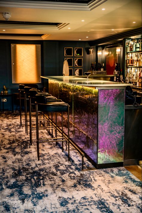 Evenings at The Capital Bar exude sophisticated luxury 🍸🥃 Home Bar Designs Luxury, Bar Area Design, Luxury Bar Design, Mini Bar At Home, Lines And Patterns, Home Bar Areas, Bar Trolley, Window Bars, Home Bar Rooms