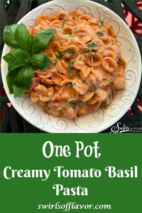 Creamy Tomato Basil Pasta Sauce, Tomato Basil Cream Pasta, Pasta Creamy Tomato, Creamy Tomato Basil Sauce, Tomato Basil Cream Sauce, Creamy Tomato Basil Pasta, Diy Meals, Tomato Pesto Sauce, Pasta Macaroni