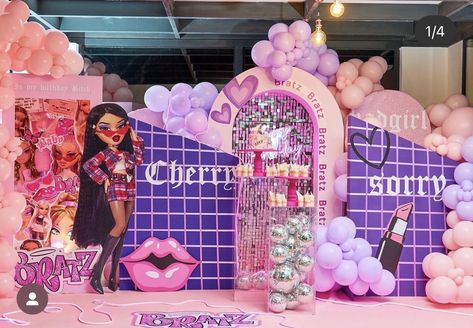 Y2k Birthday Party, Las Bratz, Barbie Party Decorations, Princess Theme Birthday Party, Birthday Ideas For Her, Bday Party Theme, Cute Birthday Outfits, Birthday Party For Teens, Birthday Party Theme Decorations