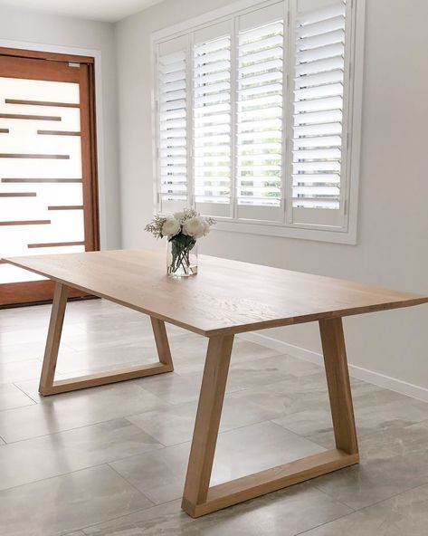 White Leg Dining Table, American Oak Dining Table, White Oak Dining Room Table, Light Wood Dining Table, Dining Room Decorating Ideas, White Oak Dining Table, Oak Dining Room Table, White Oak Table, Interior Home Decoration