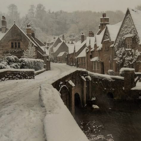 Forest Village, England Winter, Fantasy Village, Castle Combe, Snow Village, Brasov, Winter Scenery, Winter Forest, Winter Wonder