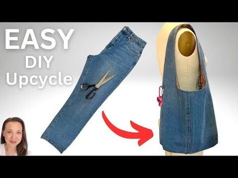 How to make a Lined Denim Jeans Hobo Bag - NO zipper Easy DIY - YouTube Denim Bag Tutorial, Hobo Bag Tutorials, Jeans Bag Diy, Denim Hobo Bag, Diy Jean Bag, Diy Old Jeans, Upcycling Jeans, Hobo Bag Patterns, Denim Bag Patterns