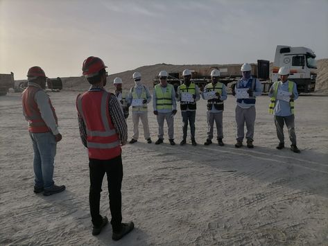 Offshore Safety precautions discussion Construction site Safety Talk, Safety Officer, Safety Precautions, Construction Site, Tool Box