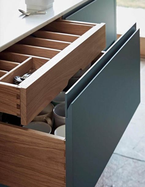 Urban Style Kitchen, Urban Kitchen Design, Dressing Design, Urban Kitchen, Furniture Details Design, Wardrobe Furniture, Kitchen Room Design, Kitchen Furniture Design, Furniture Handles