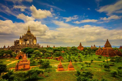 Bagan Myanmar Art, ပုဂံ Photo, Myanmar Wallpaper, Bagan Photo, Burmese Architecture, Dp Aesthetic, Bagan Temples, Babasaheb Ambedkar, Myanmar Quotes