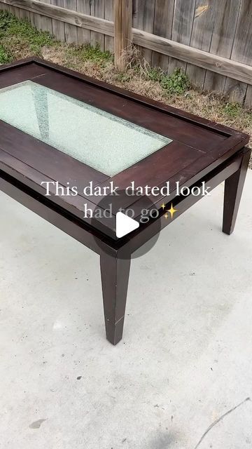 Michelle McRae | “Shelly” Your DIY BFF on Instagram: "Coffee table details👇🏽  #AD I loved the style and shape of this coffee table, but not the color and definitely not the crackled glass. So I decided to give it a faux wood finish using all. new. products.   Believe it or not, in a decade of furniture flipping, I have never used chalk paint. But, when @Rustoleum sends you their products, you use them! I was amazed by how easy it was to use.   I love the @rustoleum glazes I have used so much that I had to try another one — the color was absolutely perfect. It added the perfect amount of vintage—lending itself to the Pottery Barn-look I was going for.   Lastly I added @rustoleum chalked protective top coat in a matte clear for added protection without losing the matte finish.   If you wan Coffee Table With Glass And Wood, Wood And Glass Coffee Table Makeover, Painting Coffee Table Ideas, Glass Top Coffee Table Makeover, Coffee Table Painting Ideas, Glass Table Redo, Glass Coffee Table Makeover, Refurbished Coffee Table, Coffee Table Makeover Diy