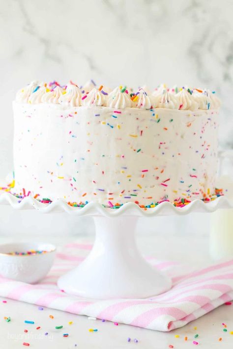 Funfetti Ice Cream, Homemade Funfetti Cake, Birthday Cake Ice Cream, Cake Batter Ice Cream, Whipped Cream Topping, Ice Cream Birthday Cake, Cake Ice Cream, Buttercream Cakes, Whipped Cream Frosting