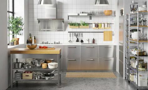 Ikea Kitchen Storage Ideas - Nestrs Small Kitchen Island Ideas, Organiser Cucina, Commercial Kitchen Design, Bakery Kitchen, Industrial Kitchen Design, Stainless Kitchen, Kitchen Models, Kitchen Cabinet Colors, Simple Kitchen