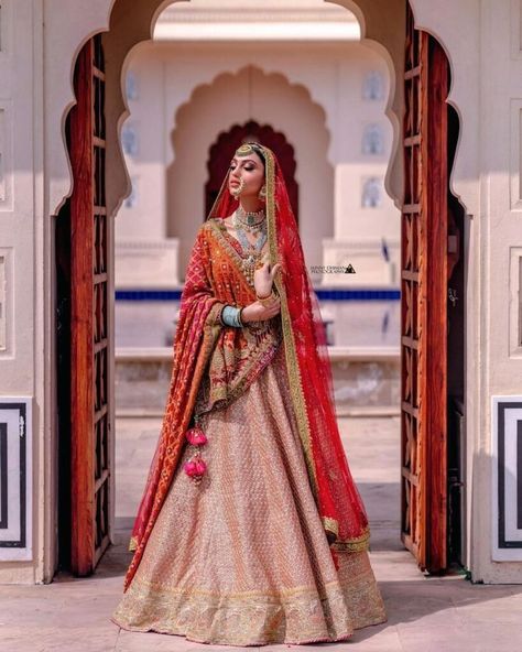 So, let’s look at the best & different dupatta draping styles for lehenga that are very trending. Check out our blog and pick up your favourite dupatta draping style. #shaadisaga #indianwedding #dupattadrapingstyle #diferentdupattadrapingstyle #dupattadrapingstylelehengacholi #dupattadrapingstylelehenga #dupattadrapingstylebridal #dupattadrapingstylebanarasilehenga #dupattadrapingstylelehnga #dupattadrapingstylelehengacholinet #dupattadrapingstylelehengacholiweddingoutfit #dupattadrapingstyles Dupatta On Head, Lehenga Dupatta Draping Style, Dupatta Draping Styles, Minimal Bride, Dupatta Draping, Fabric Illustration, Best Indian Wedding Dresses, Dupatta Style, Friend Songs