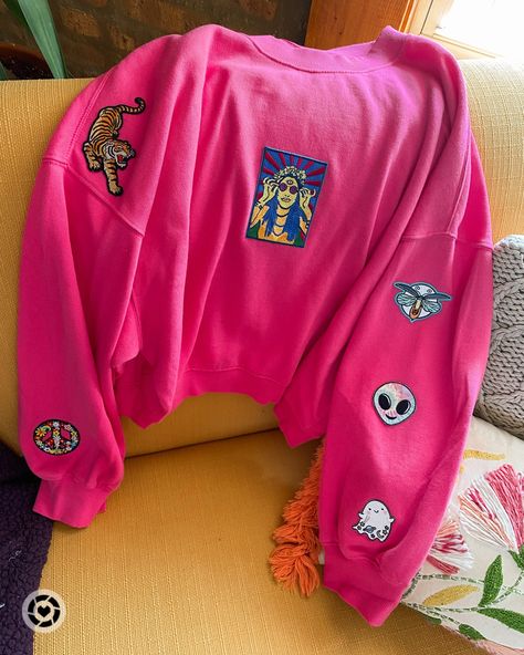 Iron On Patches Crewneck Ideas, Sweatshirt Iron On Ideas, Iron On Patch Sweatshirt Ideas, Iron On Sweatshirt Ideas Diy, Iron On Patches Ideas Sweatshirt, Patch On Sweatshirt, Sweatshirt Patches Diy, Iron On Hoodie Ideas, Patches On Sweatshirts