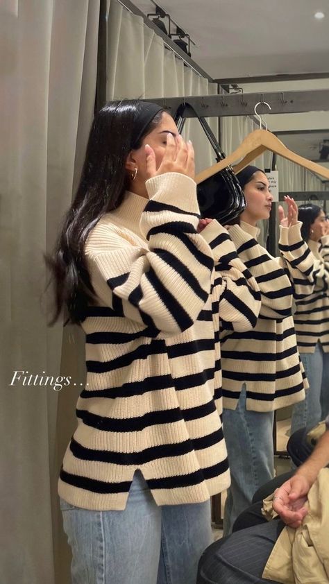 Oversized Fall Sweaters, Striped Turtleneck Sweater, Mode Zara, Winter Fashion Outfits Casual, Hijabi Outfits Casual, Casual Day Outfits, Winter Pullover, Striped Turtleneck, Trendy Clothes