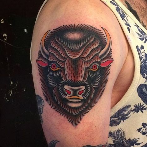 Bison Tattoo, Buffalo Tattoo, Traditional Tattoo Drawings, Cowgirl Tattoos, American Traditional Tattoo Ideas, Traditional Tattoo Ideas, Traditional Style Tattoo, Explore Tattoo, American Tattoos