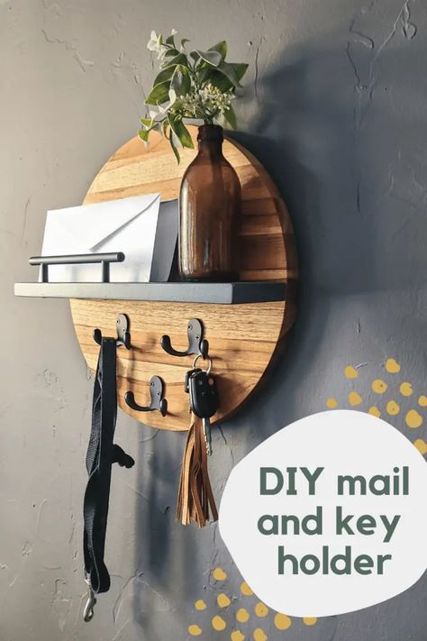 Diy Mail, Key Holder Diy, Mail And Key Holder, Hal Decor, Key Rack, Woodworking Plans Free, Key Holder, Decor Project, Pisa