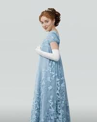 This Haunts Me: The Empire Waist Dresses in "Bridgerton" - Popdust Blue Lace Wedding Dress, Bridgerton Style, Regency Gown, Regency Era Fashion, Daphne Dress, Dresses Shein, Regency Dress, Gaun Fashion, Regency Era