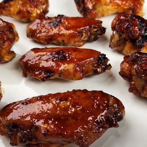 Best Baked Honey BBQ Wings Oven Baked Barbecue Chicken Wings, Oven Bbq Wings, Hot Honey Bbq Chicken, Honey Bbq Wings Baked, Bbq Wings In Oven, Bbq Chicken Wings In The Oven, Korean Bbq Wings Recipe, Honey Barbeque Wings, Honey Bbq Wings Recipe