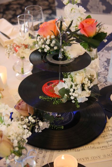 Rock N Roll Wedding, Music Themed Wedding, Rock Wedding, Future Wedding Plans, Retro Wedding, Music Themed, Anniversary Parties, Nice Day, Wedding Themes