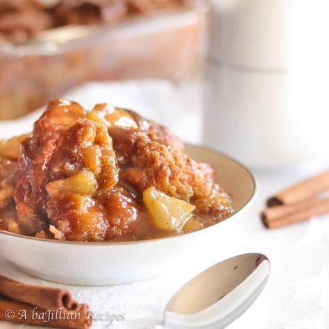 Pear Bread Pudding, Fresh Pear Bread, Pear Pudding, Pear Bread, Chef Ideas, Homemade Toffee, Baked Pears, Toffee Sauce, Dry Bread