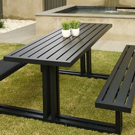 Metal Table Outdoor, Outdoor Furniture Design Ideas, Metal Garden Furniture Ideas, Outdoor Chairs And Table, Garden Table Ideas Outdoors, Bench Ideas Outdoor, Picnic Table Ideas, Craft Picnic, Out Door Furniture