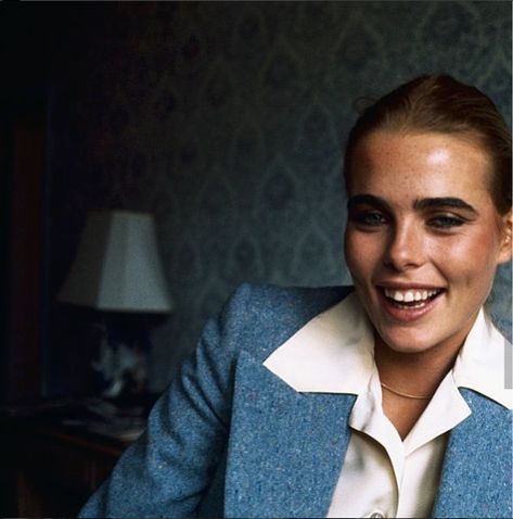 Margaux Hemingway 70s, Margo Hemingway, Margeaux Hemingway, Margaux Hemingway, Ketchum Idaho, Francesco Scavullo, Astrology Chart, Midsummer Nights Dream, 90s 80s