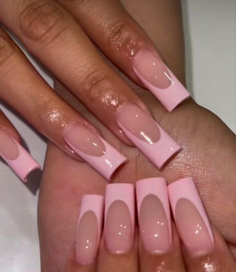 Pink Medium French Tip Nails, Pink French Nails Black Women, Barbie Pink French Nails, Cute Acrylic Nail Designs Pink, Light Pink Cute Nails, Pink And Pink French Nails, Pink French Tip Black Women, Barbie Pink Nails Design Ideas, Medium Size Nails Acrylic Pink