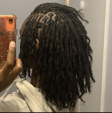 Dreadlocks Hair Care, Short Locs Hairstyles, Dreadlock Styles, Natural Hair Twists, Protective Hairstyles Braids, Natural Curls Hairstyles, Dread Hairstyles, Corte De Cabelo Masculino, Natural Hair Styles Easy