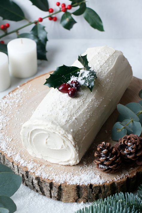 Yule Log (vegan & gluten-free) - Nirvana Cakery Gluten Free Yule Log, Chocolate Yule Log Recipe, Vegan Christmas Desserts, Yule Log Recipe, Chocolate Yule Log, White Chocolate Frosting, Fake Sweets, Fake Cakes, Yule Log Cake