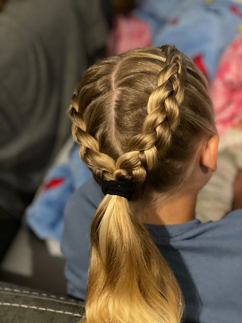 Dance Hairstyles Competition Braid, Hairstyles For Contemporary Dance, Figure Competition Hairstyles, Cheerdance Hairstyle Women, Hairstyles For Hip Hop Dance, Hiphop Dance Hairstyles, Hairstyles For Hiphop Dancers, Acrobat Hairstyles, Jazz Dance Hairstyles Dancers